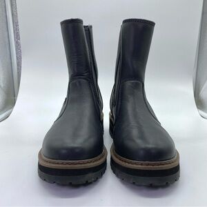 Beautiful and Stylish LL Bean Women’s Camden Hills Chelsea Boot Size 8.5